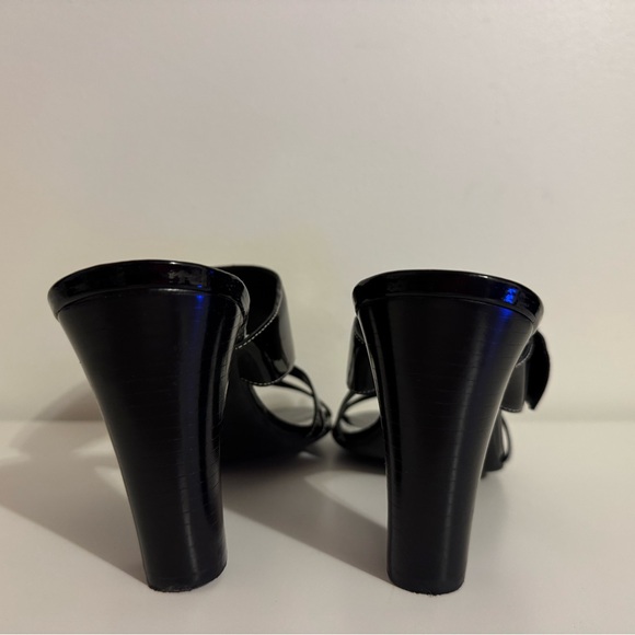 Y2K Franco Sarto Black Patent Leather Strappy Heels Sandals Size 10 - Picture 3 of 5